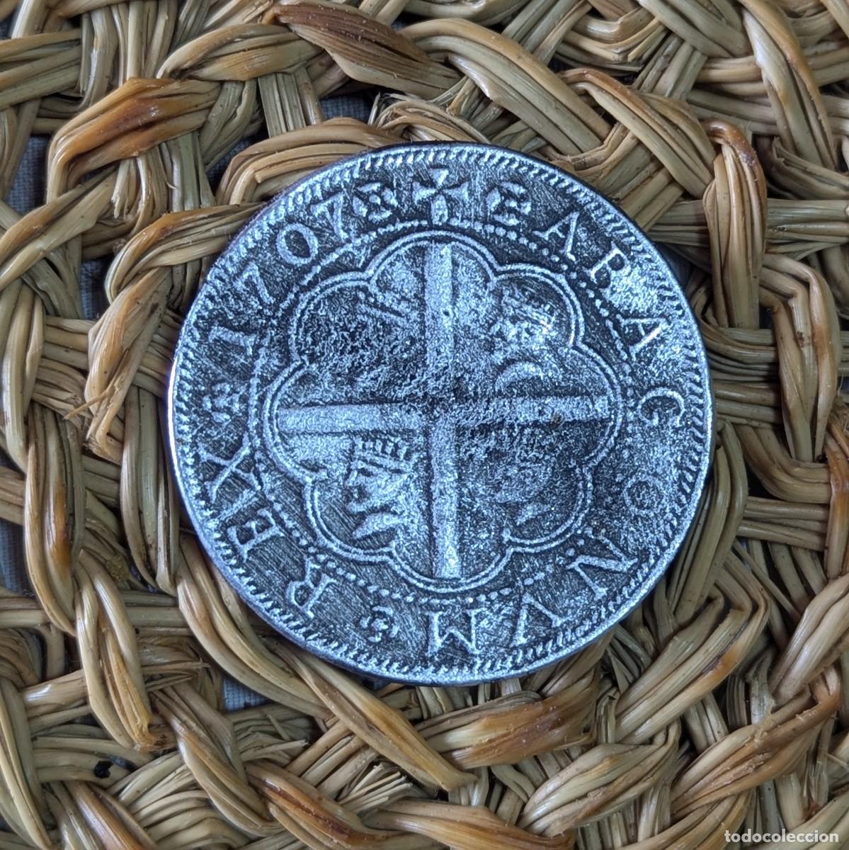 Reproducciones billetes y monedas: 8 reales - Felipe V - 1.707 d.C. (Lote 42258)