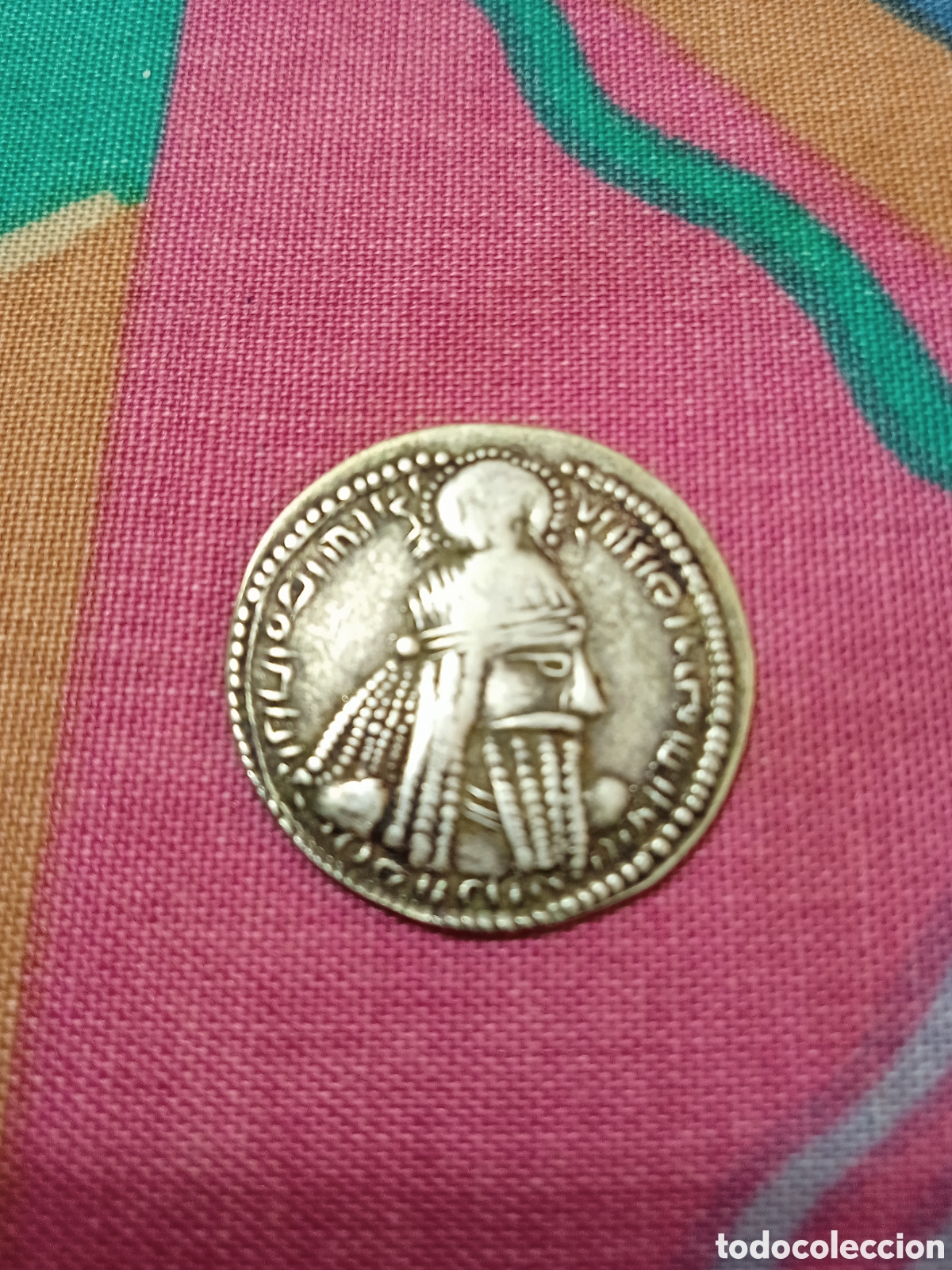 Reproducciones billetes y monedas: BONITA COPIA DE PLATA DE UNA DRACMA DEL IMPERIO SASANIDA