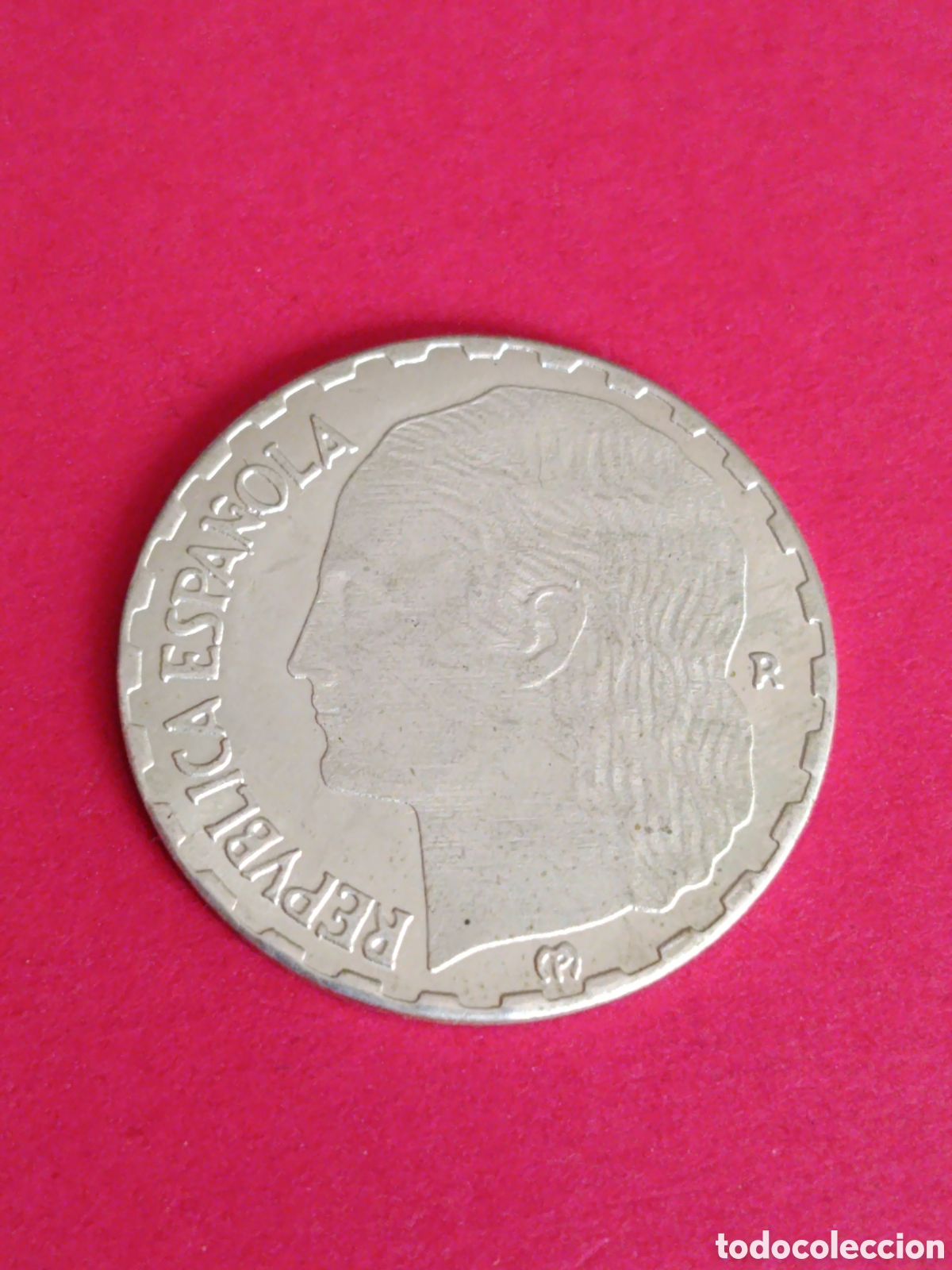 Reproducciones billetes y monedas: REPRODUCCI&Oacute;N DE LA PESETA DE 1937. PLATA DE 800 MIL&Eacute;SIMAS. COLECCI&Oacute;N LAS PROVINCIAS. 5,34 G.