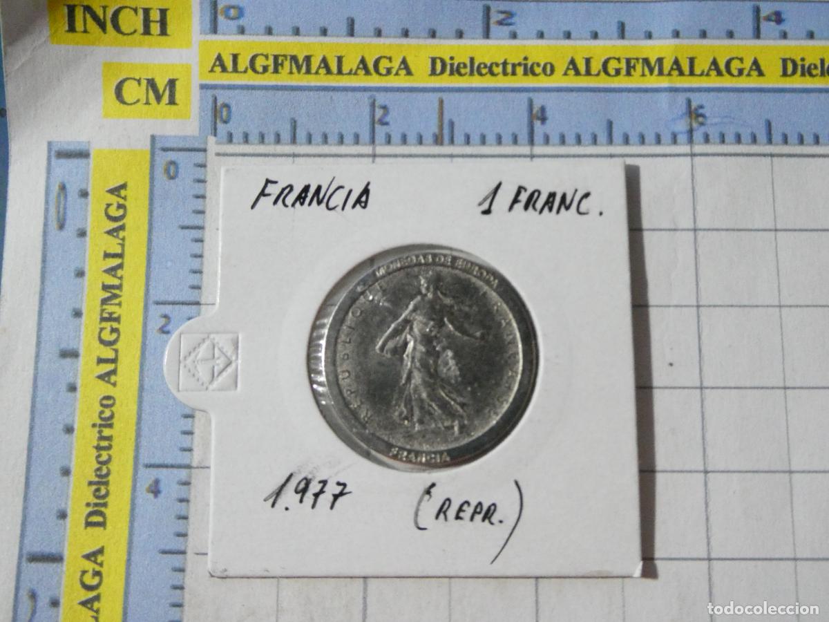 Reproducciones billetes y monedas: MONEDA FACS&Iacute;MIL REPRODUCCI&Oacute;N. FRANCIA 1 FRANCO 1977. EN BLISTER