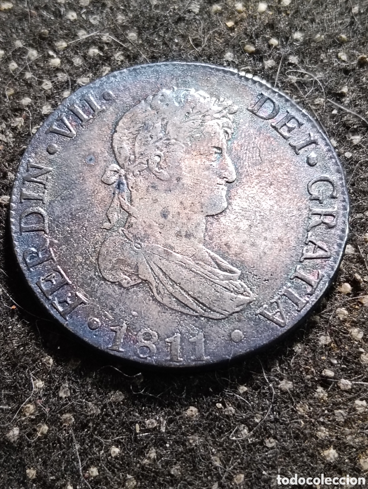 Reproducciones billetes y monedas: R&eacute;plica de 8 Reales acu&ntilde;ados en M&eacute;xico en 1811 durante el reinado de Fernando VII.