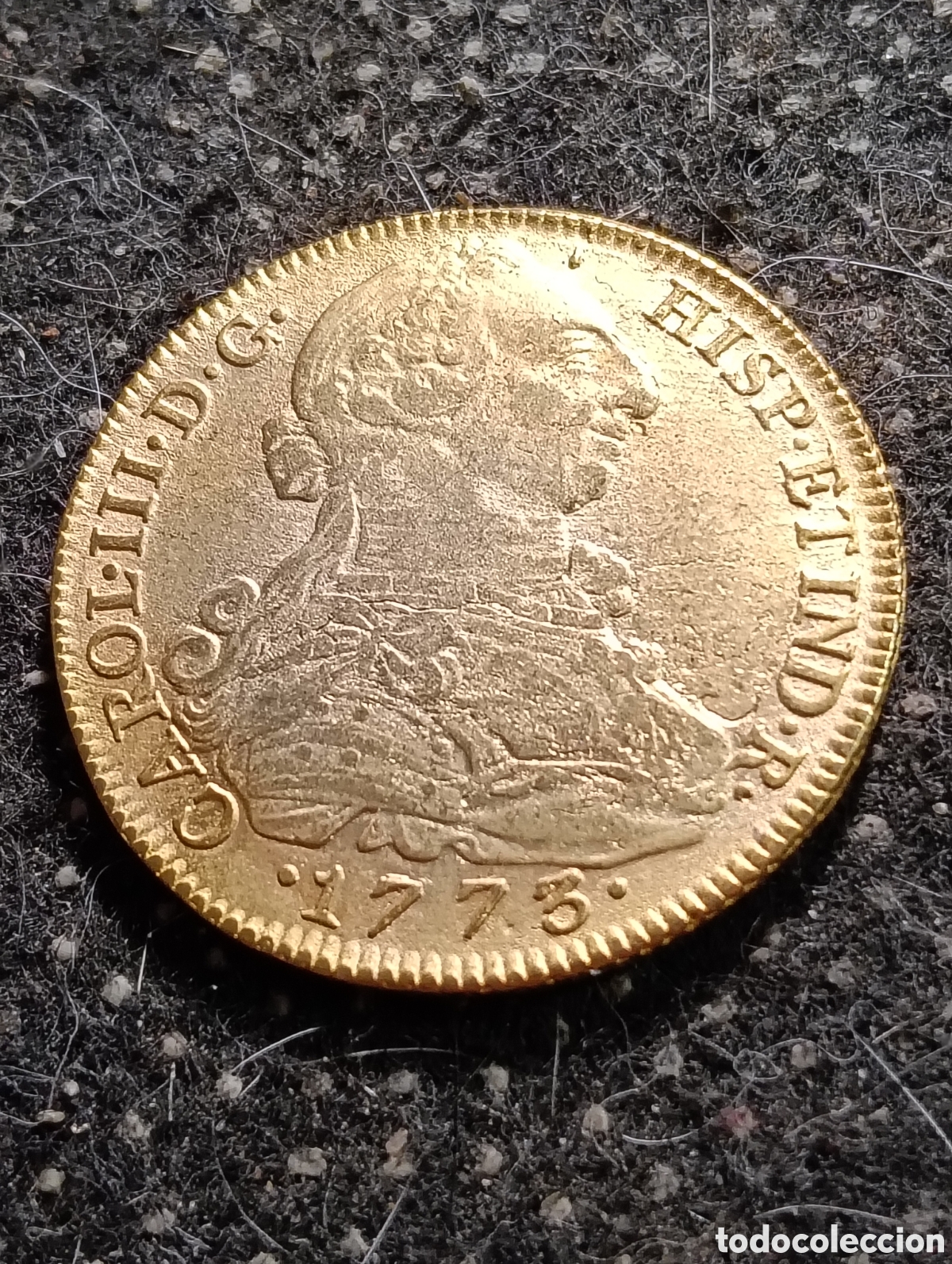 Reproducciones billetes y monedas: R&eacute;plica de un dobl&oacute;n de 8 escudos de oro del reinado de Carlos III de Espa&ntilde;a, con fecha de 1775.