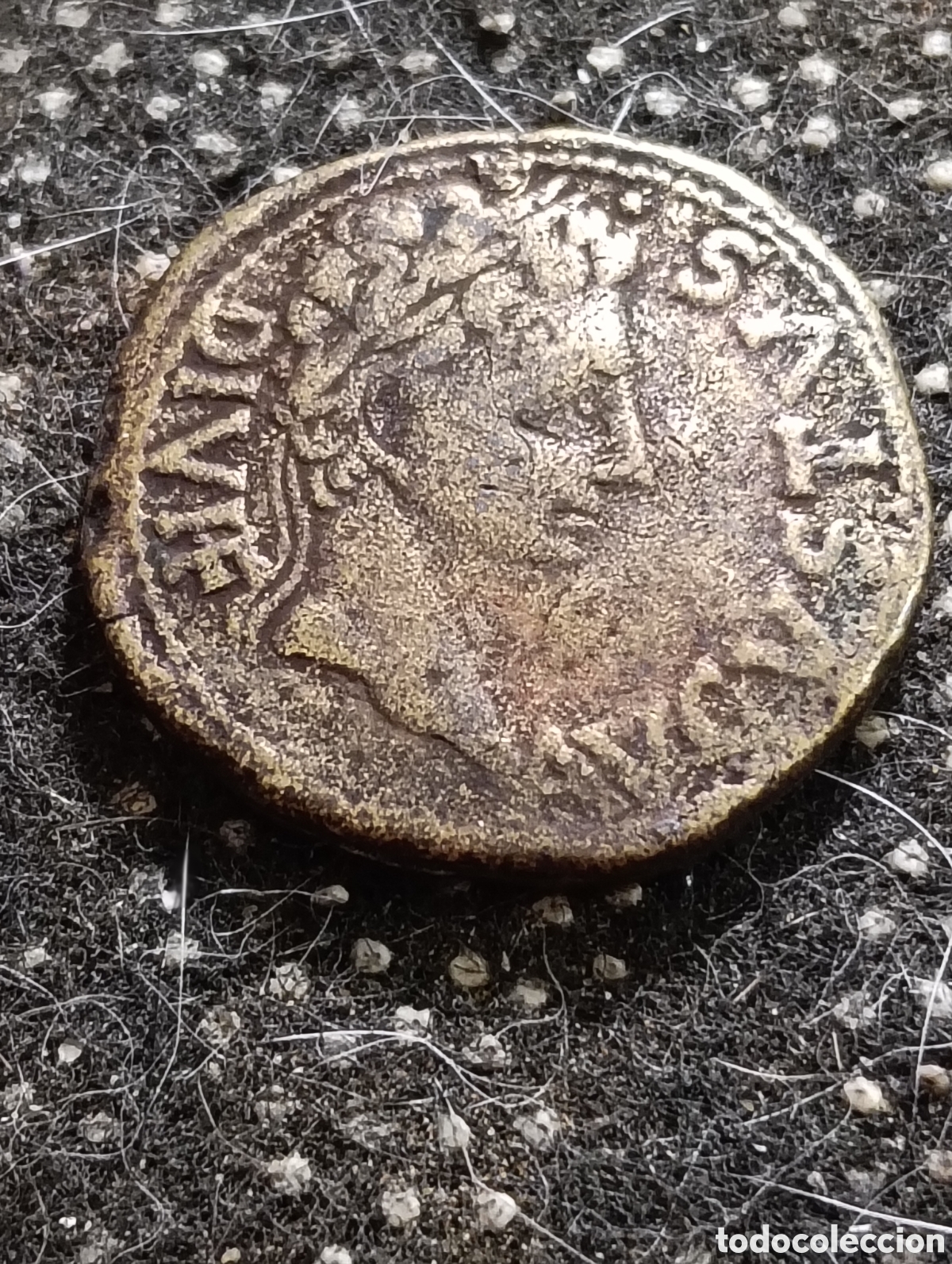 Reproducciones billetes y monedas: R&eacute;plica de un As en cobre o bronce 27 a C, a 14 d C. Tarragona Augusto Caius Octavio