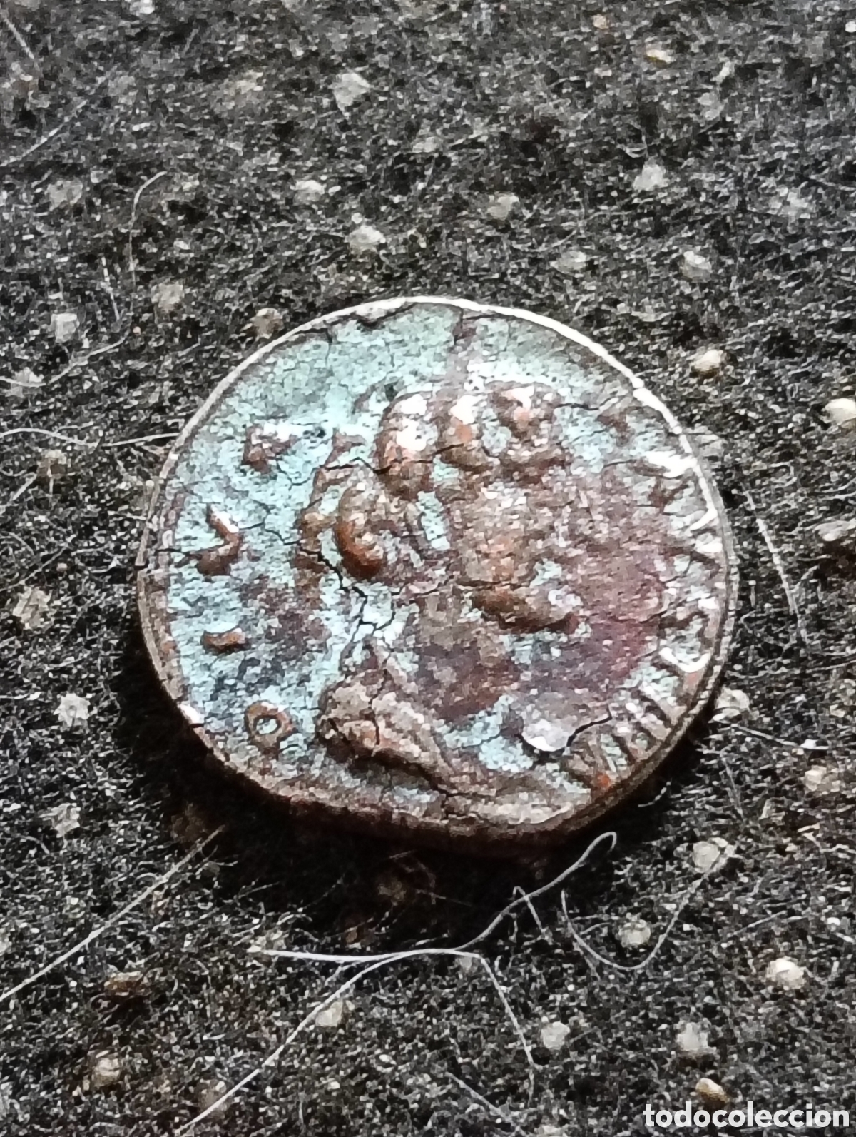 Reproducciones billetes y monedas: Reproducci&oacute;n de una moneda romana a investigar.