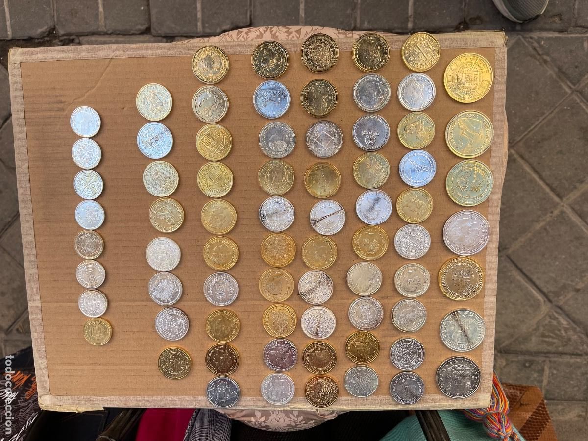 Reproducciones billetes y monedas: DEL REAL A LA PESETA UN PASEO A TRAV&Eacute;S DE 40 PIEZAS ACU&Ntilde;ADAS POR LA FNMT EN PLATA Y ORO
