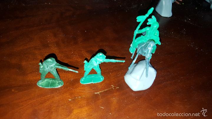 Reproducciones figuras de acci&oacute;n: lote del oeste indios y vaqueros cowboy - Foto 1