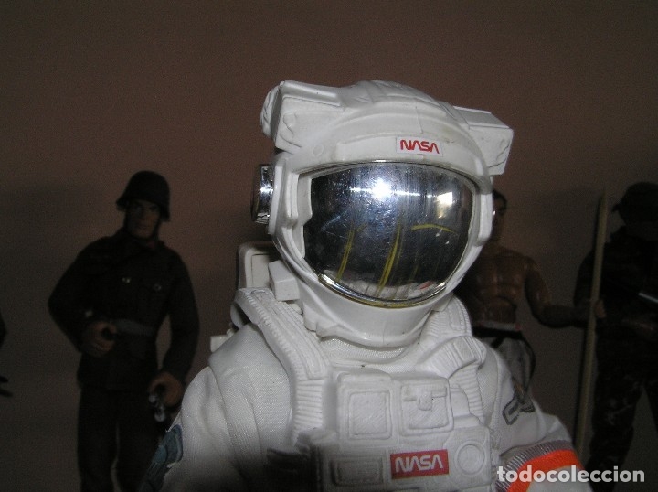 Lotto di 10 pezzi simulato astronauta spaziale razzo modello figura decorazione figurine giocattolo 15 Lotto di 10 pezzi simulato astronauta spaziale razzo modello figura decorazione figurine giocattolo 15