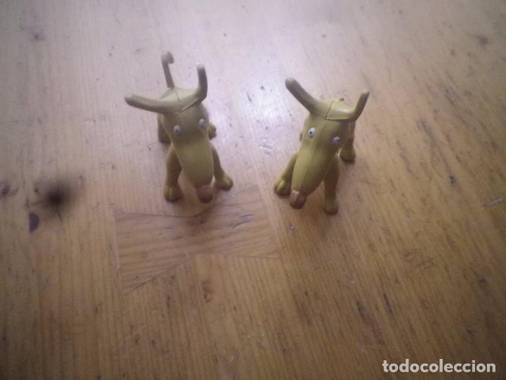 Reproducciones figuras de acci&oacute;n: 2 PERROS  DE  PELICULA - Foto 2
