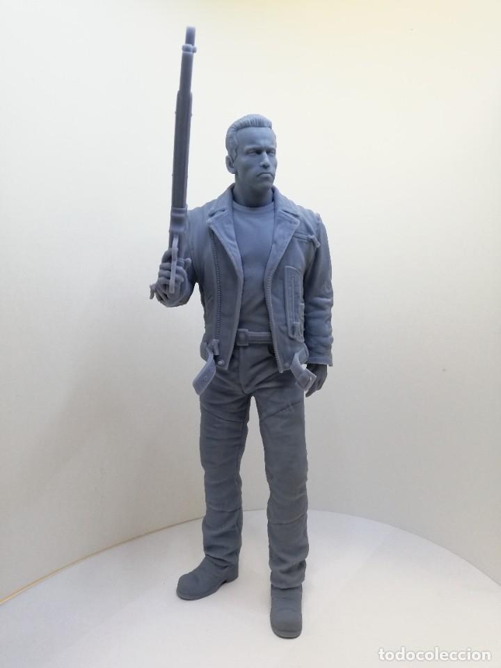 Reproducciones figuras de acci&oacute;n: TERMINATOR T-800 - Foto 2