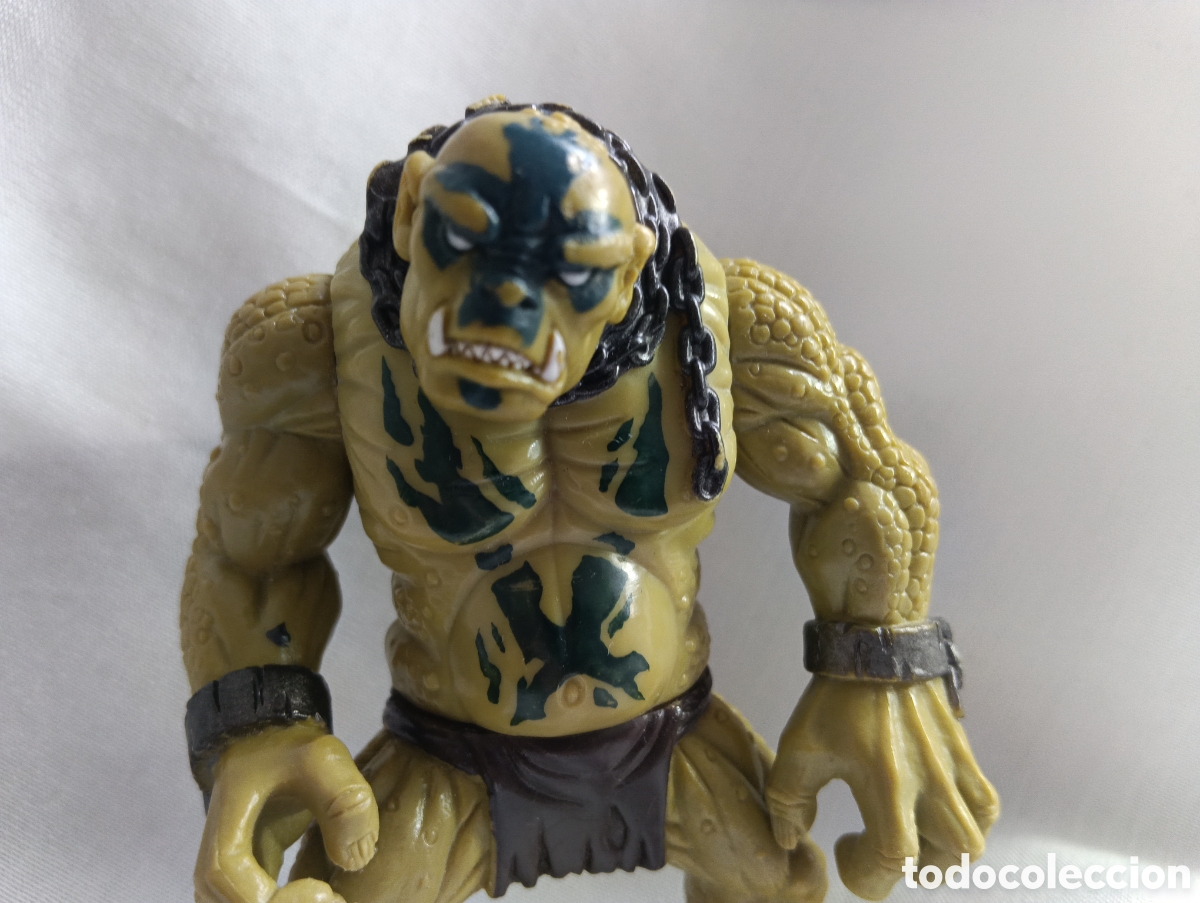 Reproducciones Figuras de Acci&oacute;n: Trol de las cavernas. Se&ntilde;os de los anillos. Bootleg. 10cm