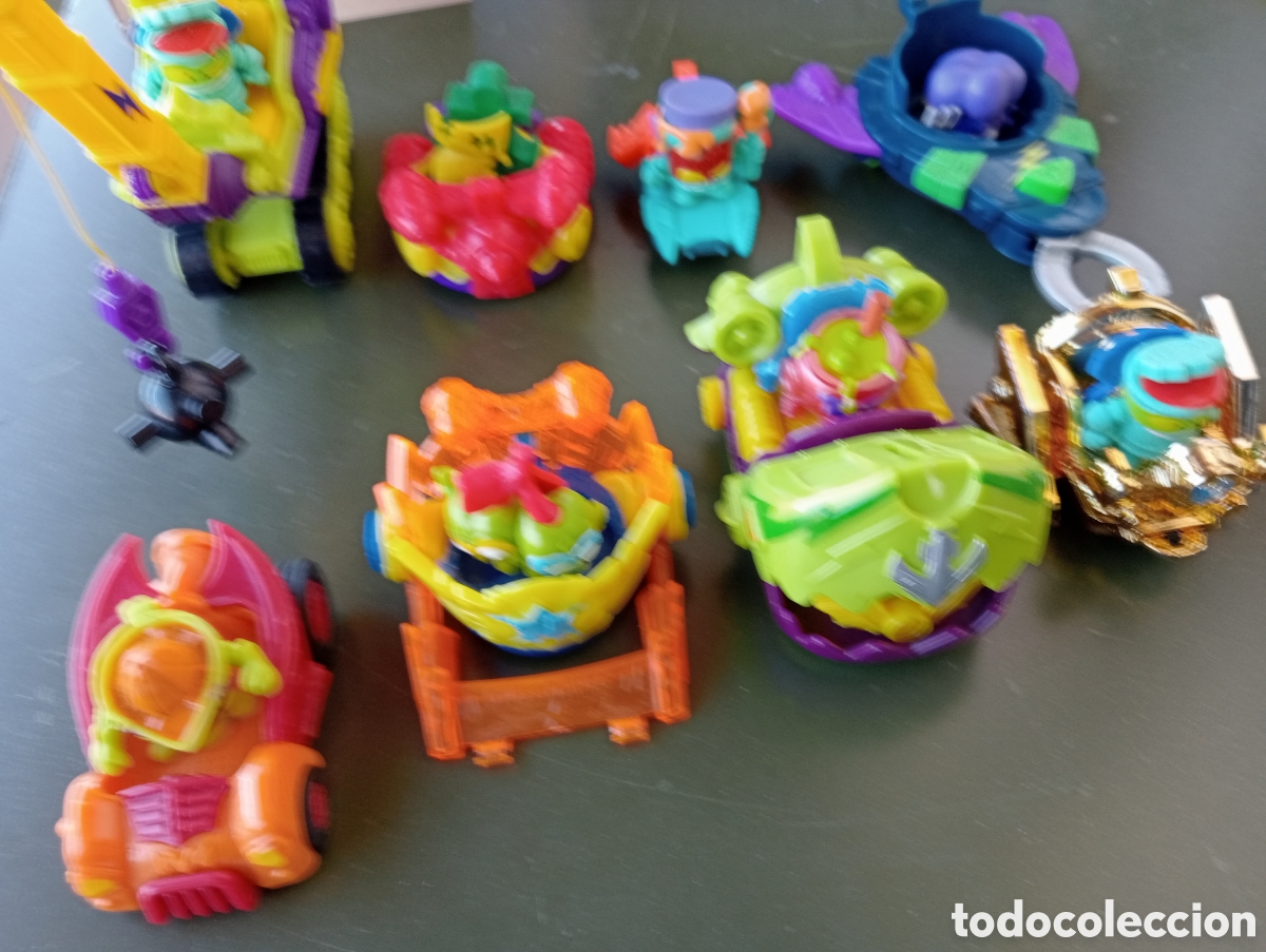Reproducciones figuras de acci&oacute;n: Lote de SuprThings diferentes