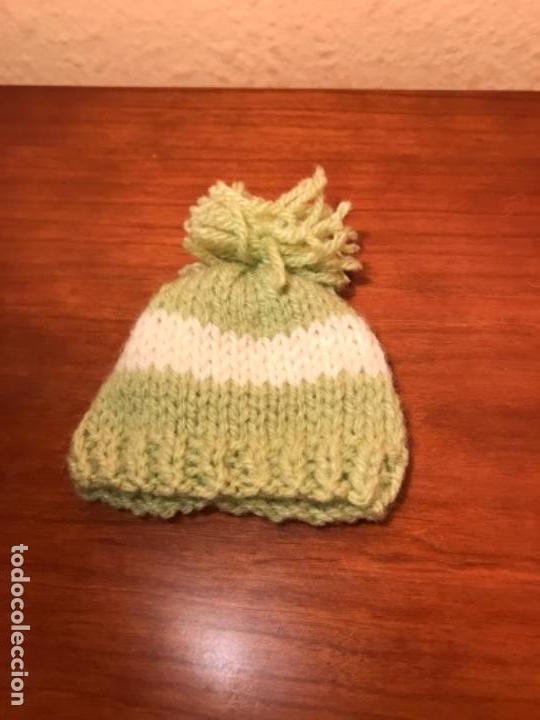 Reproducciones mu&ntilde;ecas espa&ntilde;olas: Gorro lana para Lesly - Foto 1