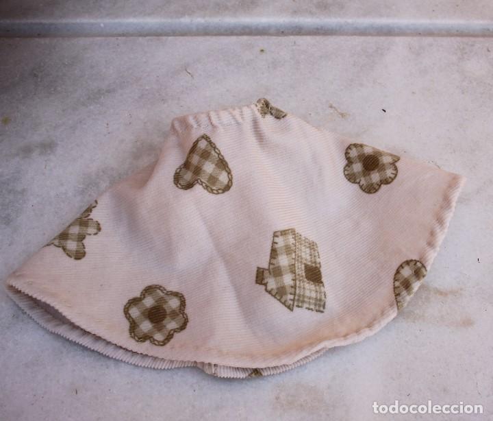 Reproducciones mu&ntilde;ecas espa&ntilde;olas: Falda de pana para Nancy - Foto 2
