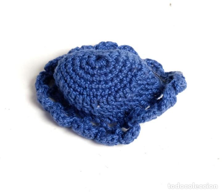 Reproducciones mu&ntilde;ecas espa&ntilde;olas: Gorro de ganchillo para mu&ntilde;eca. - Foto 1