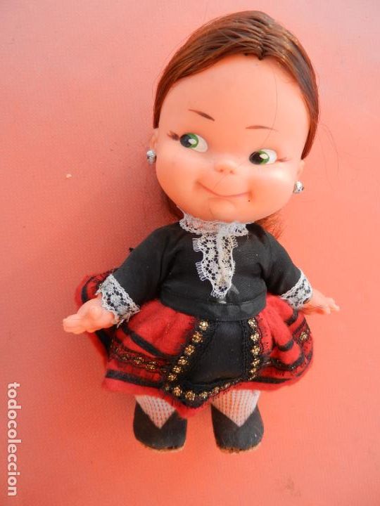 Reproducciones mu&ntilde;ecas espa&ntilde;olas: MU&Ntilde;ECA CON  TRAJE T&Iacute;PICO DE ESPA&Ntilde;A. - Foto 1