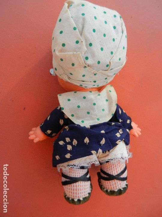 Reproducciones mu&ntilde;ecas espa&ntilde;olas: MU&Ntilde;ECA TRAJE T&Iacute;PICO DE ESPA&Ntilde;A. - Foto 3
