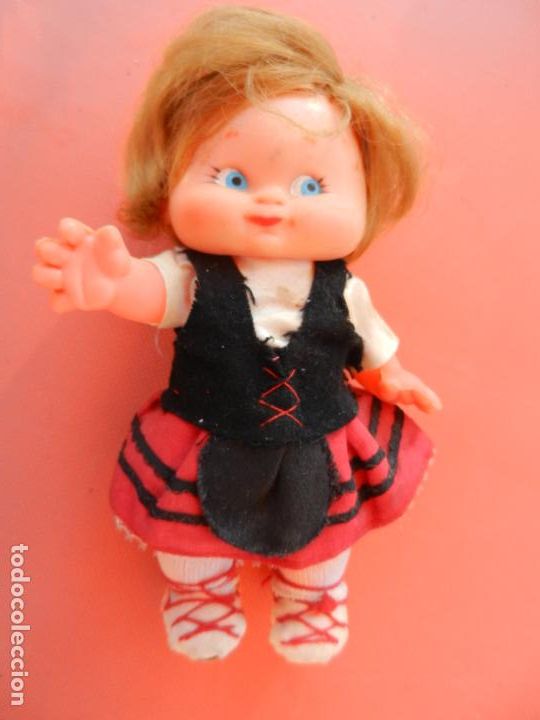 Reproducciones mu&ntilde;ecas espa&ntilde;olas: MU&Ntilde;ECA TRAJE T&Iacute;PICO DE ESPA&Ntilde;A. - Foto 1