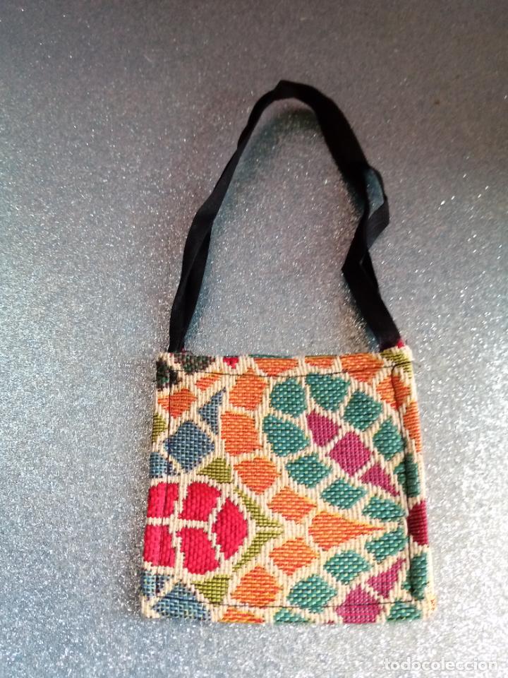Reproducciones mu&ntilde;ecas espa&ntilde;olas: NANCY. REPLICA BOLSO CONJUNTO MALVA - Foto 1