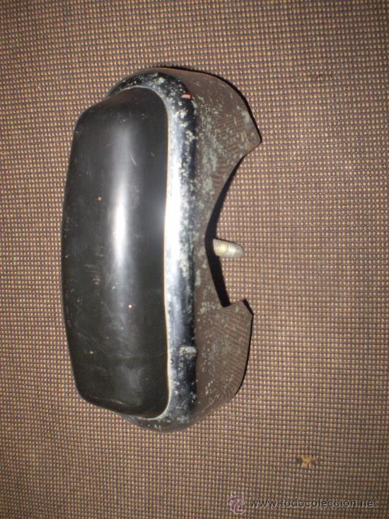 Coches y motocicletas: PIEZA DE PARACHOQUES SEAT. - Foto 1