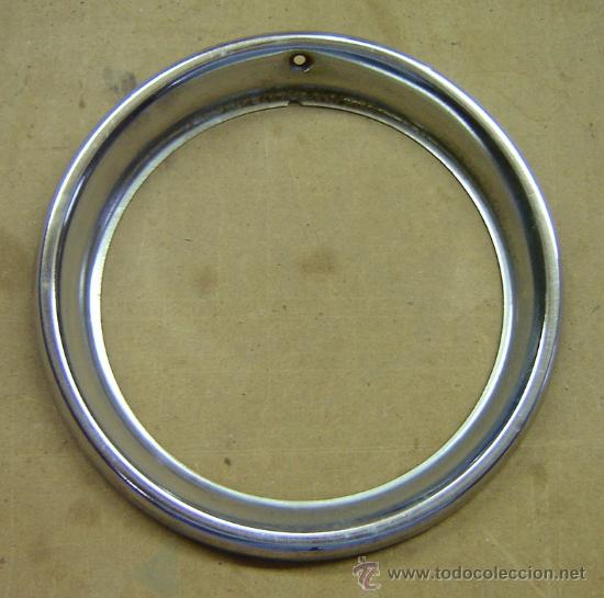 Automobili e Motociclette: CUBREFAROS ANTIGUO DE COCHE diametro 17 cms.grosor 2,5 cms.