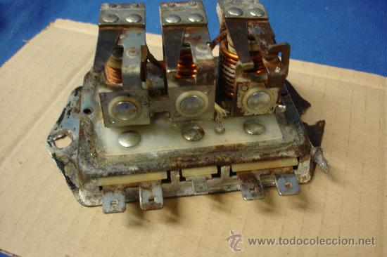 Voitures et Motocyclettes: REGULADOR DE CORRIENTE??? DEL CAMI&Oacute;N AV&Iacute;A 2000