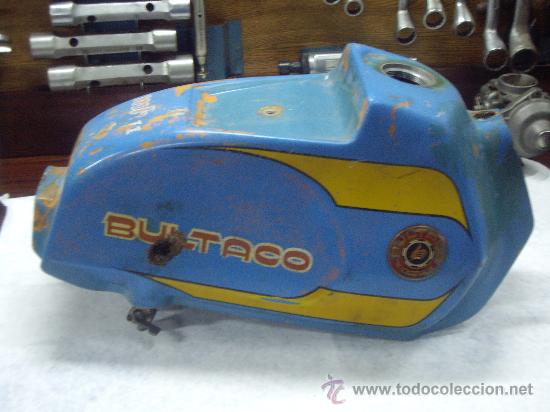 Voitures et Motocyclettes: deposito de gasolina