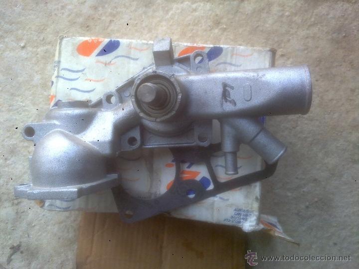 Coches y Motocicletas: Bomba Agua Peugeot 504 y 505