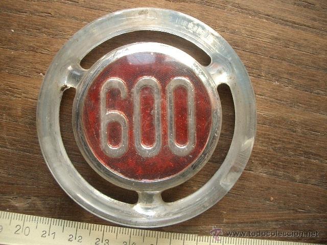 Coches y motocicletas: Chapa pl&aacute;stico duro de 600 - Foto 1