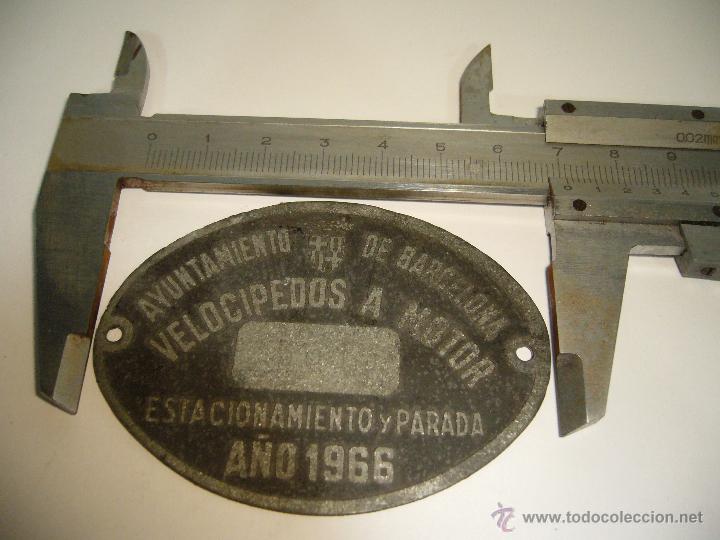 Automobili e Motociclette: MATRICULA VELOCIPEDOS A MOTOR AYUNTAMIENTO BARCELONA A&Ntilde;O 1966