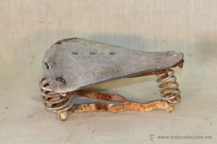Coches y Motocicletas: SILLIN DE BICICLETA ANTIGUA BH