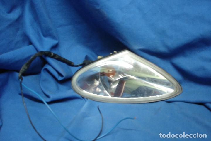 Voitures et Motocyclettes: PILOTO DELANTERO DEL HYNDAI COUPE 1,6 DEL 2000