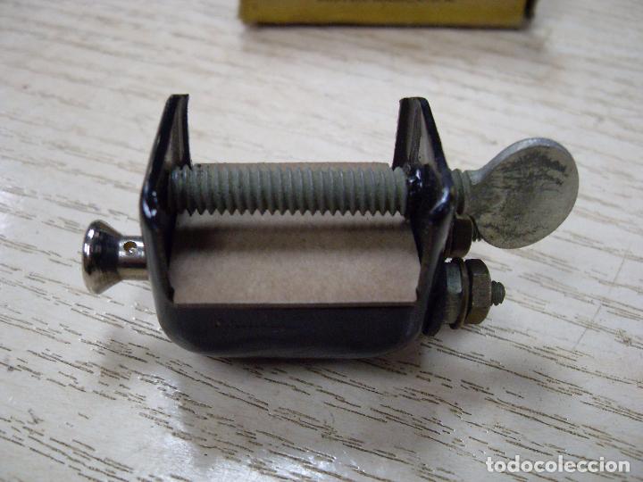 Coches y motocicletas: Interruptor de sujeci&oacute;n universal - Foto 1
