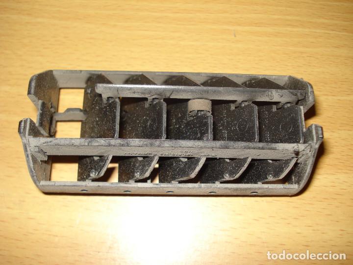 Autos und Motorr&auml;der: VW - DISIPADOR AIRE / Front dash air vent PN 191819707A (VW GOLF MK2 , JETTA MK2)