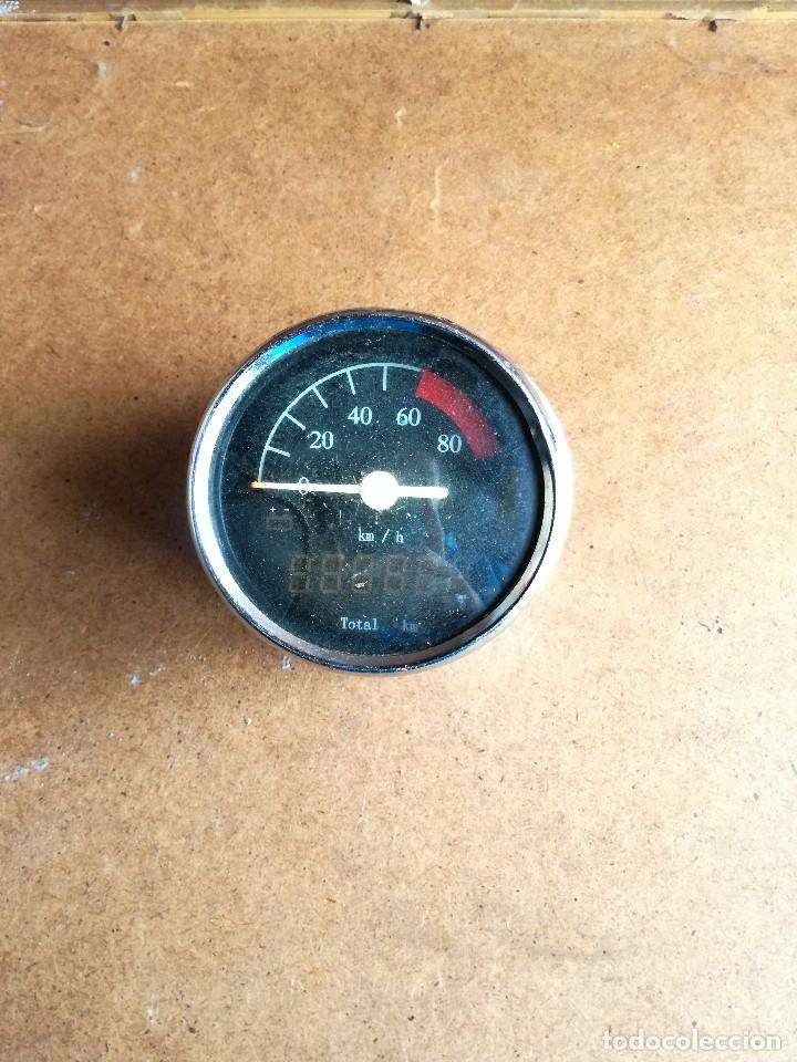 Coches y motocicletas: CUENTAKILOMETROS - RPM. - Foto 1