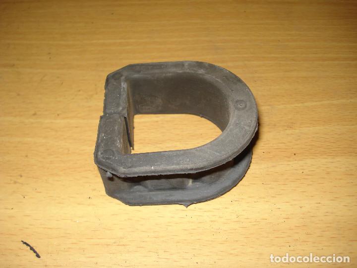 Autos und Motorr&auml;der: VW 171419883 - SILENTBLOCK IZQUIERDO SOPORTE BASTIDOR (VW GOLF MK1 , CADDY , SCIROCCO)
