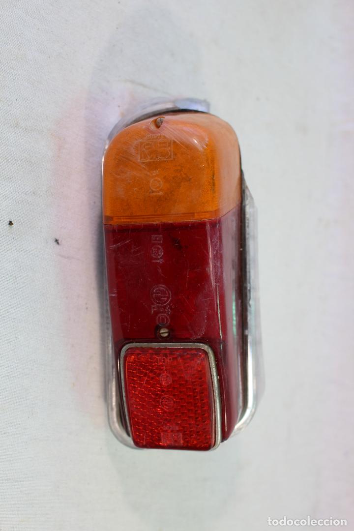 Autos und Motorr&auml;der: piloto trasero de coche seat 600