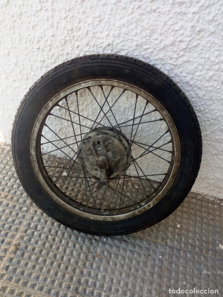 Autos und Motorr&auml;der: Rueda tracera de Casal