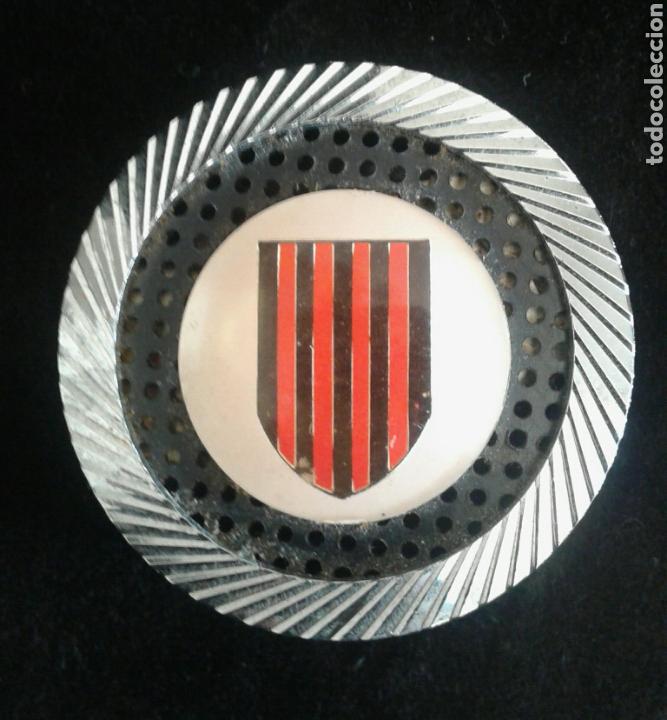 Autos und Motorr&auml;der: Antigua pieza decorativa salpicadero escudo Catalu&ntilde;a