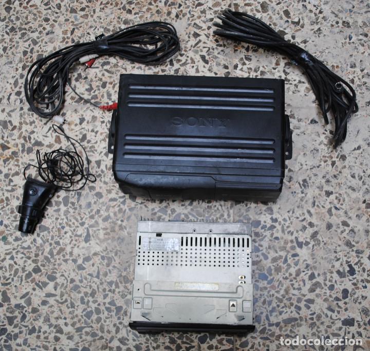 Automobili e Motociclette: Radio de coche con cargador de 10 Cds completa y funcionando