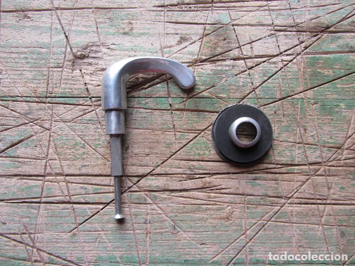 Coches y Motocicletas: MANILLA PUERTA CITROEN 2 CV