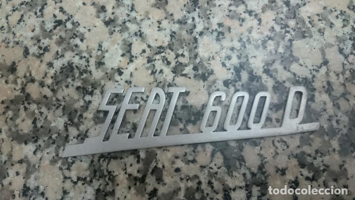 Autos und Motorr&auml;der: EMBLEMA COCHE SEAT 600 D