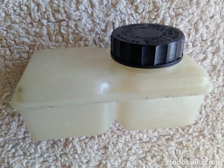 Autos und Motorr&auml;der: Volvo,deposito de liquido de freno