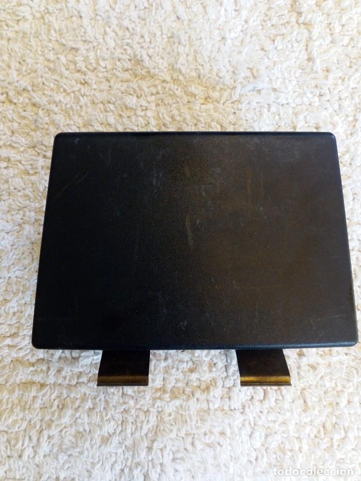 Automobili e Motociclette: Cenicero de Volvo 700-900