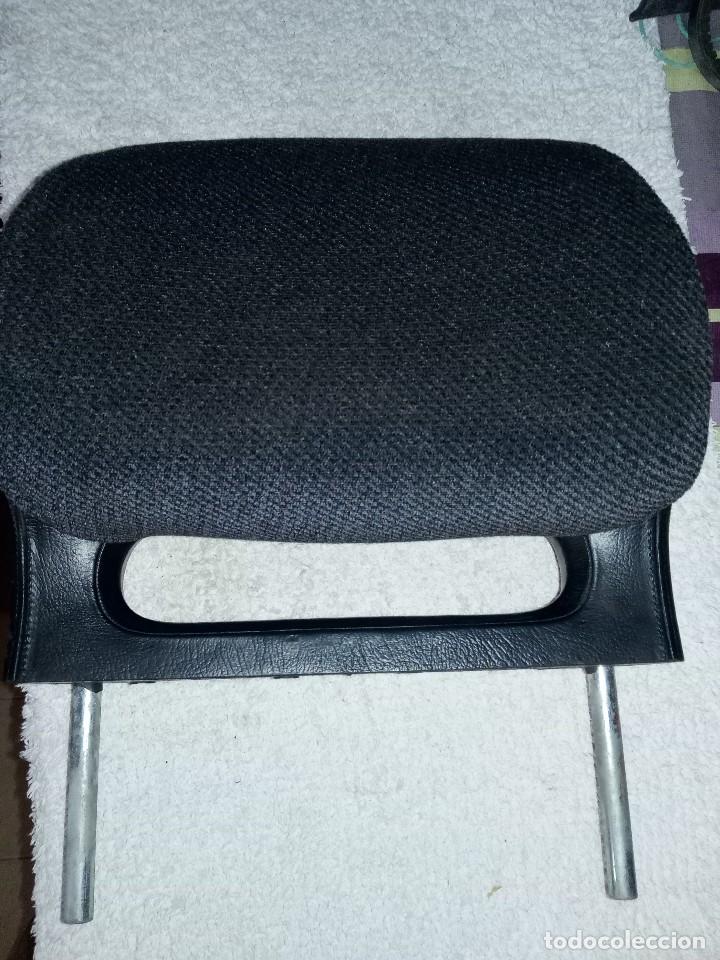 Automobili e Motociclette: Reposacabezas de Volvo -92