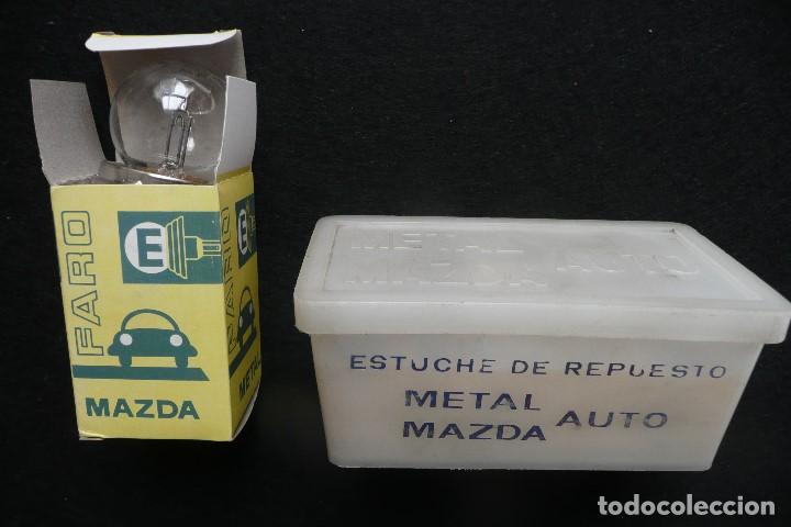 Automobili e Motociclette: RENAULT R-12 - ESTUCHE DE REPUESTO BOMBILLAS