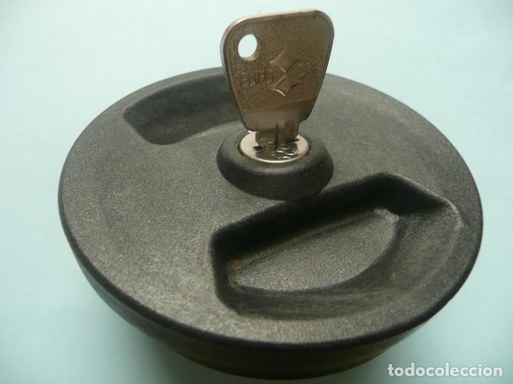 Autos und Motorr&auml;der: FORD ESCORT-TAPON DEPOSITO GASOLINA