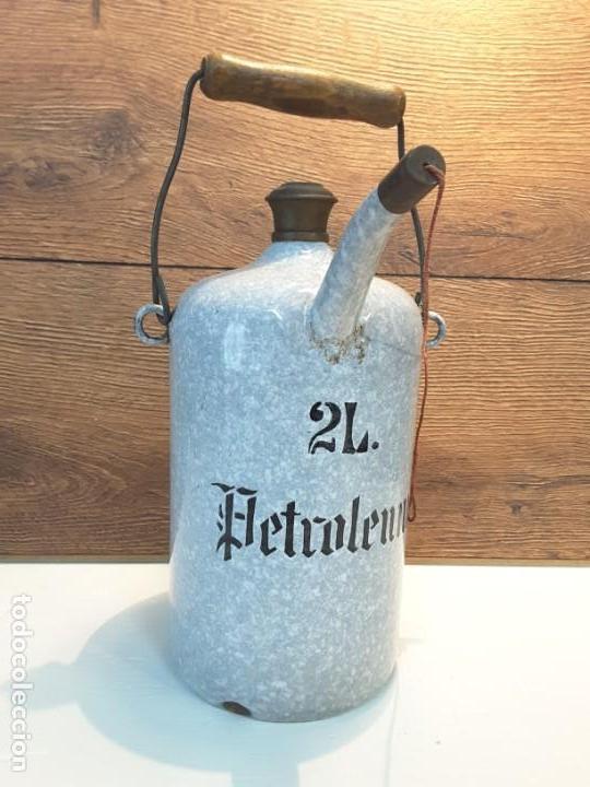 Autos und Motorr&auml;der: Recipiente esmaltado para combustible. Petroleum. 1900