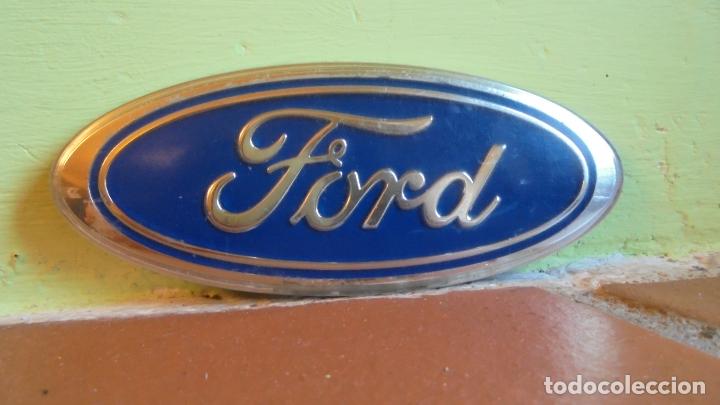Voitures et Motocyclettes: Insignia logo de ford gh&iacute;a, lote de dos piezas