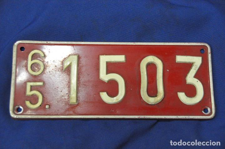 Voitures et Motocyclettes: Placa matr&iacute;cula de coche o autom&oacute;vil.