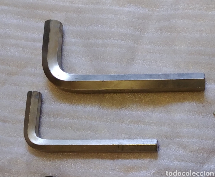 Autos und Motorr&auml;der: 2 llaves de allen. Una de 19 mm y otra dd 14 mm